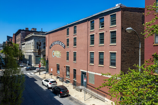 233 Vine St in Philadelphia, PA - Foto de edificio - Building Photo