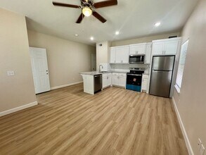 700 E Johnson Ave in Springdale, AR - Building Photo - Building Photo