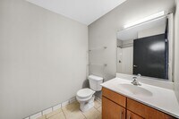 3939 Chestnut Street photo'
