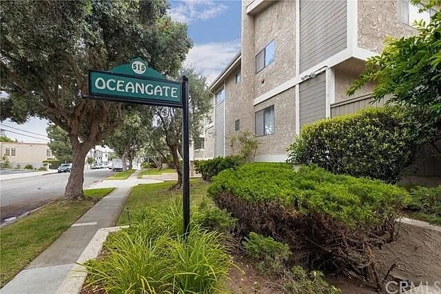 property at 515 Meyer Ln