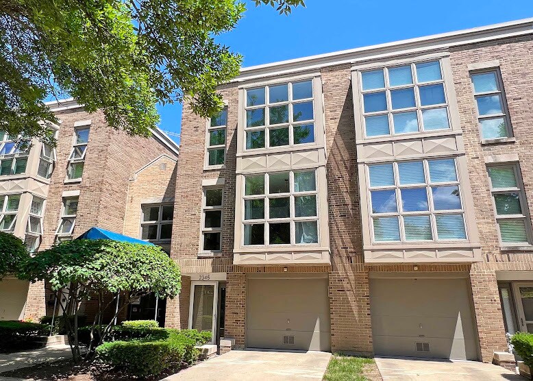 2345 N Wayne Ave in Chicago, IL - Building Photo
