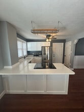 548 Elm Ave in Phoenixville, PA - Building Photo - Building Photo