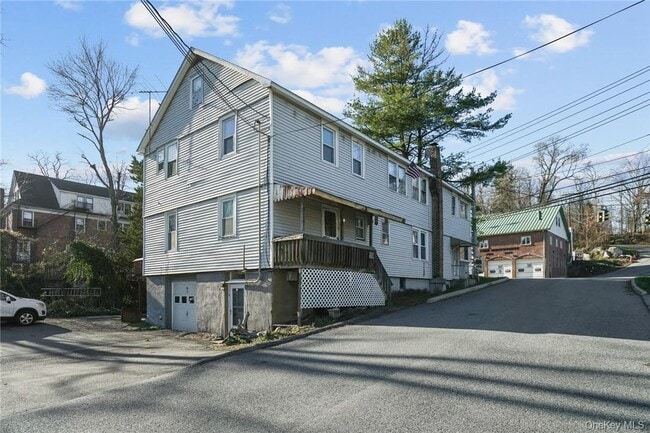 4 Montgomery Rd in Highlands, NY - Building Photo - Building Photo