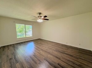 2972 Bedford Dr in Merced, CA - Building Photo - Building Photo