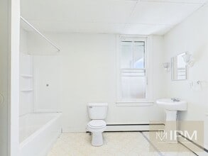 15 S Water St in Spring Grove, PA - Building Photo - Building Photo