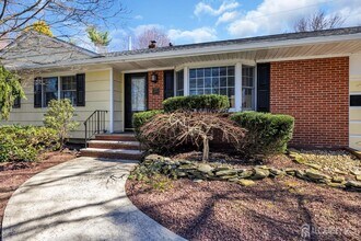 1430 Kearney Dr in North Brunswick, NJ - Building Photo - Building Photo