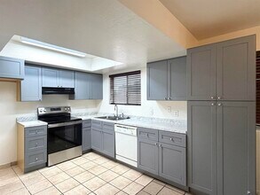 1643 S Naples Ave in Yuma, AZ - Building Photo - Building Photo