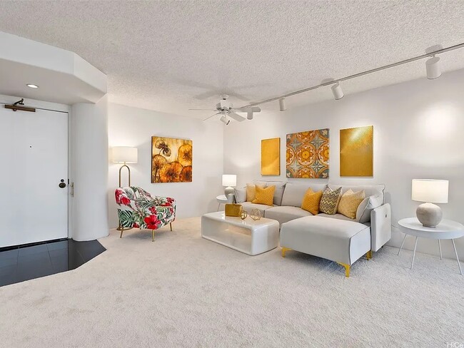 1212 Nuuanu Ave, Unit high floor in Honolulu, HI - Foto de edificio - Building Photo