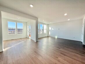 5586 E Spaniel Dr in Ann Arbor, MI - Building Photo - Building Photo