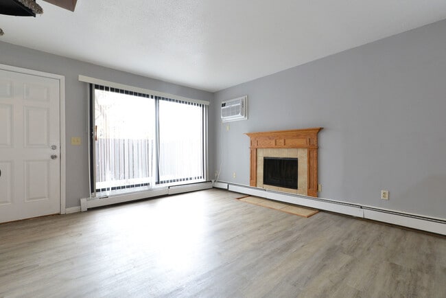 7306 72nd Ln N, Unit 7306 72nd Lane in Brooklyn Park, MN - Building Photo - Building Photo