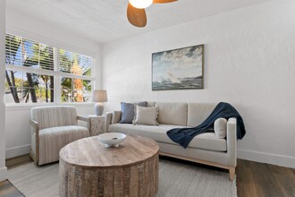 13304 2nd St E in Madeira Beach, FL - Building Photo - Building Photo