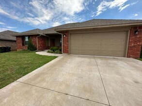 416 Josephine Ct in Yukon, OK - Building Photo - Building Photo