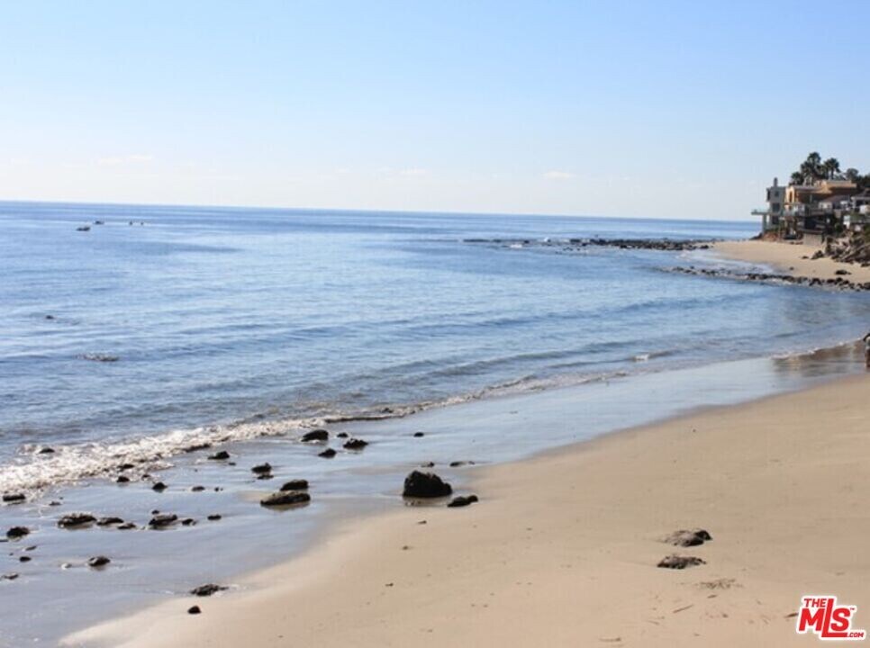 26664 Seagull Way in Malibu, CA - Building Photo