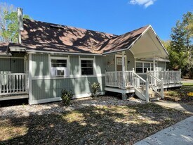 734 NE 3rd Ave in Gainesville, FL - Building Photo