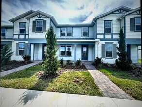 4584 Maple Waltz in Clermont, FL - Foto de edificio - Building Photo