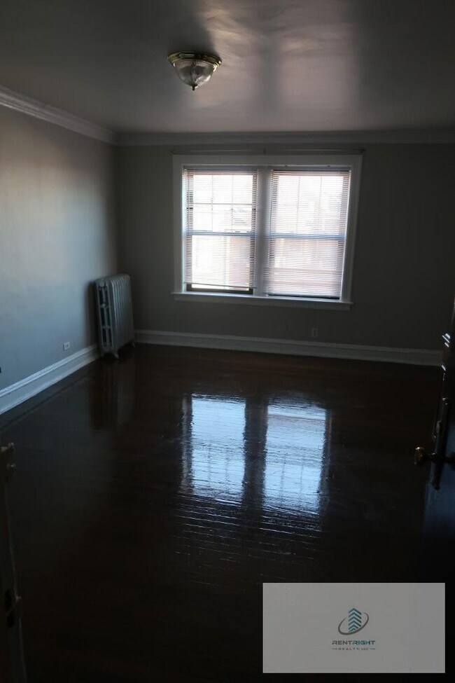 1712 W Albion Ave, Unit 1716-2G in Chicago, IL - Foto de edificio - Building Photo