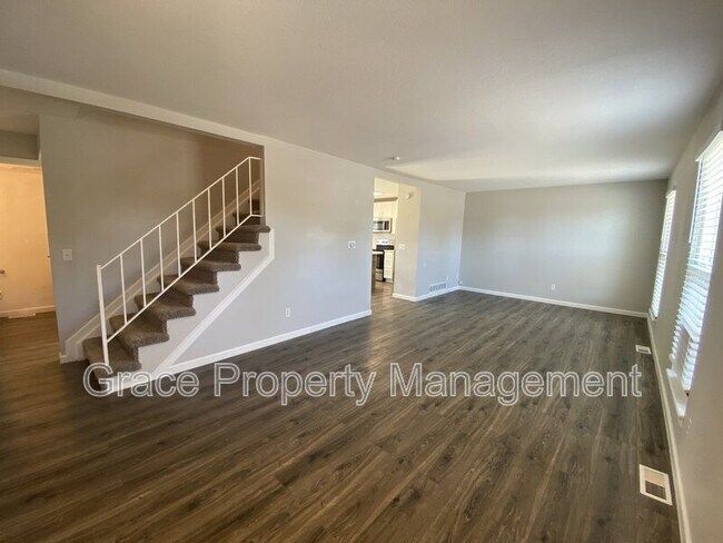 9371 Bellaire Dr in Thornton, CO - Building Photo - Building Photo