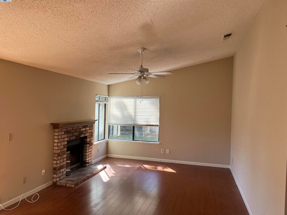 38806 Stillwater Common in Fremont, CA - Building Photo