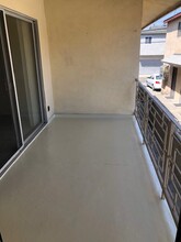 731 E Palm Ave in Burbank, CA - Foto de edificio - Building Photo
