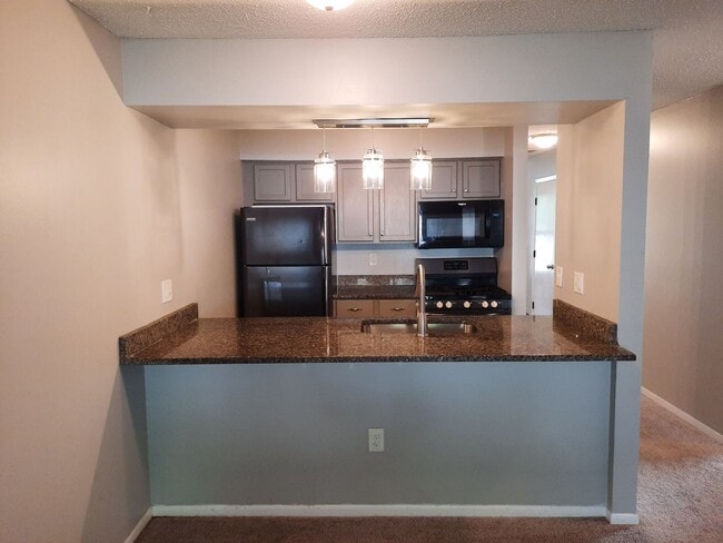 property at 1114-1116 E McKinley Ave