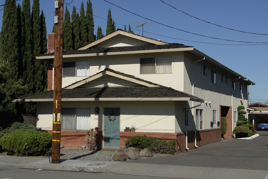 1525 167th Ave in San Leandro, CA - Building Photo