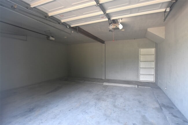 property at 405 Mc Kinney Ln