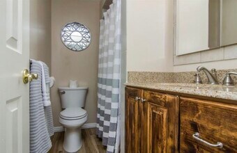 6629 S Guntherwoods Ln in Cottonwood Heights, UT - Building Photo - Building Photo