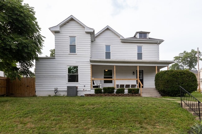 property at 326 E Maynard Ave