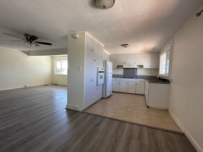 1026 Kaweloka St in Pearl City, HI - Building Photo - Building Photo