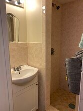 95 Boylston St, Unit 1L in Brookline, MA - Building Photo - Building Photo