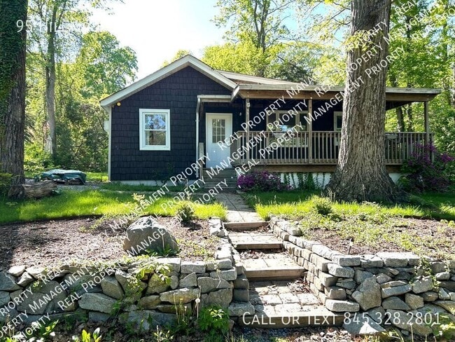 95 Hillair Rd in Lake Peekskill, NY - Building Photo - Building Photo
