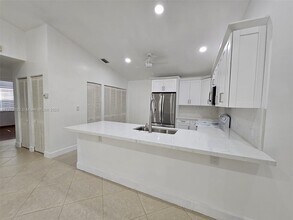 15160 SW 128th Ave in Miami, FL - Building Photo - Building Photo