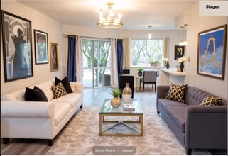 992 NW 93rd Ave, Unit 18 in Plantation, FL - Building Photo - Building Photo