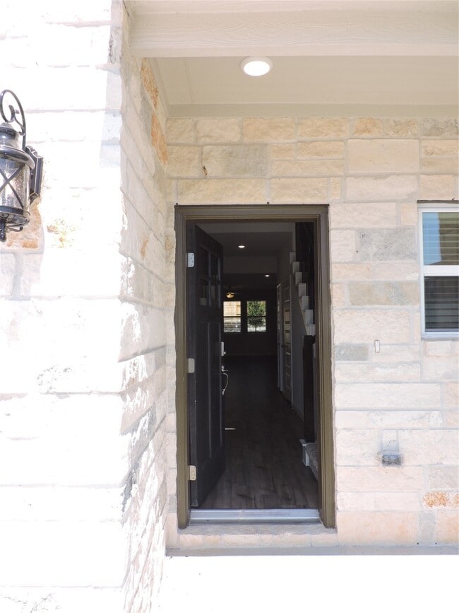 7219 Cherrybark Oak Dr in Conroe, TX - Foto de edificio - Building Photo