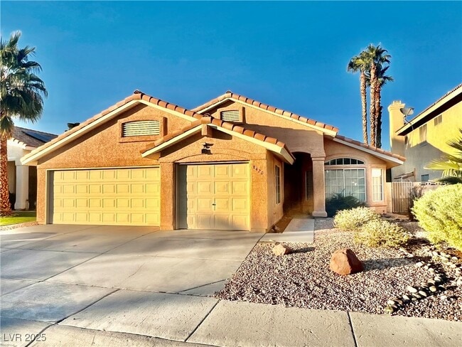 8420 Airmont Ct in Las Vegas, NV - Building Photo - Building Photo