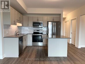 118-118 Summersides Blvd in Thorold, ON - Building Photo - Building Photo