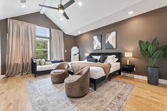 5504 Texas St, Unit SI ID1514810P in Houston, TX - Foto de edificio - Building Photo