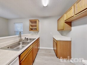 3740 Longview Dr in Douglasville, GA - Foto de edificio - Building Photo