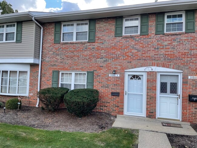 property at 31501 N Marginal Dr