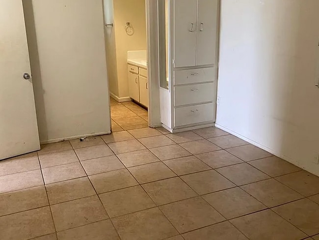 545 Desert View Dr in Palm Springs, CA - Building Photo - Building Photo