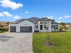 507 Acacia Ln in Nokomis, FL - Building Photo
