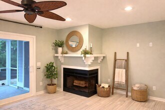 857 Liriope Ln in Mount Pleasant, SC - Building Photo - Building Photo