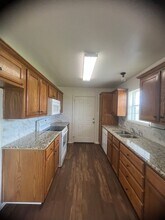 175 Katy St in China Spring, TX - Building Photo - Building Photo