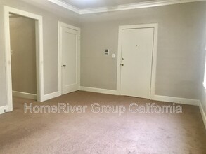 1322 H St in Sacramento, CA - Building Photo - Building Photo