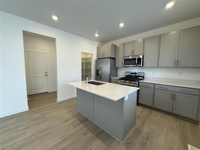 1545 Bravo Dr in Eagle Mountain, UT - Building Photo - Building Photo