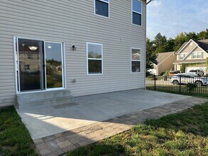 91 Castlewynd Ct in Lake St. Louis, MO - Building Photo - Building Photo