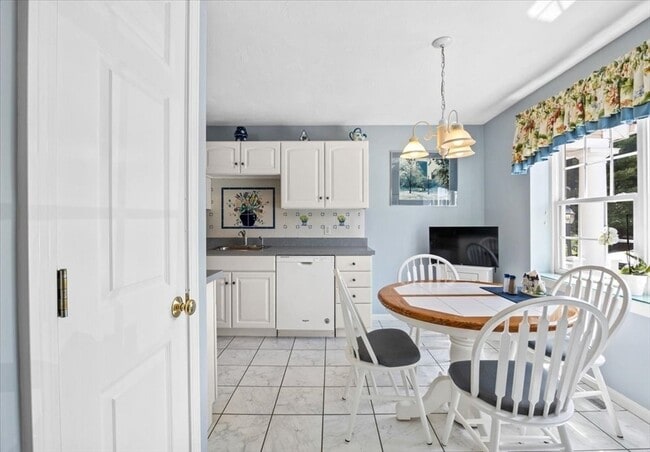 822 Thayer St in Abington, MA - Building Photo - Building Photo