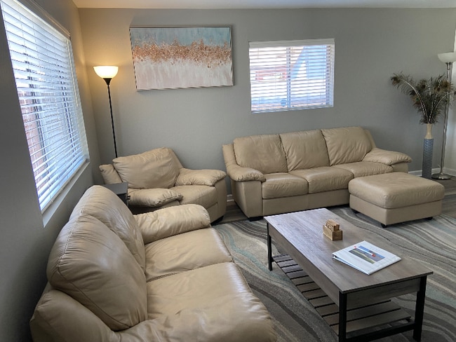 property at 1237 Lenrey Ave