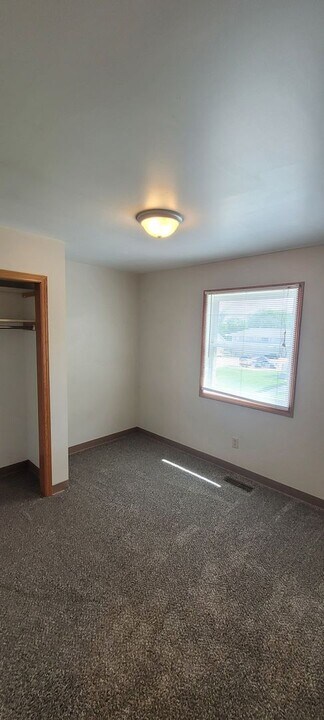 2311 Olive St in Cedar Falls, IA - Building Photo