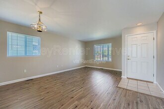 2616 S Danube Way in Aurora, CO - Building Photo - Building Photo